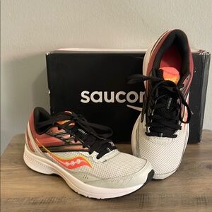 Saucony Cohesion 15 Women's Athletic Sneaker